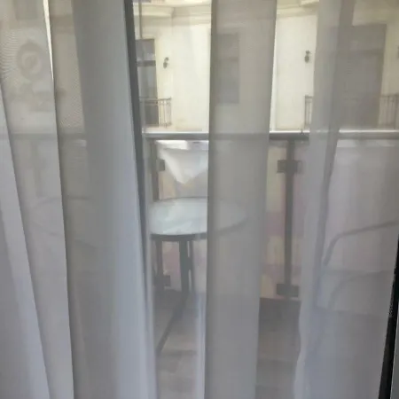 Апартаменты Возле Моря. Apartman *